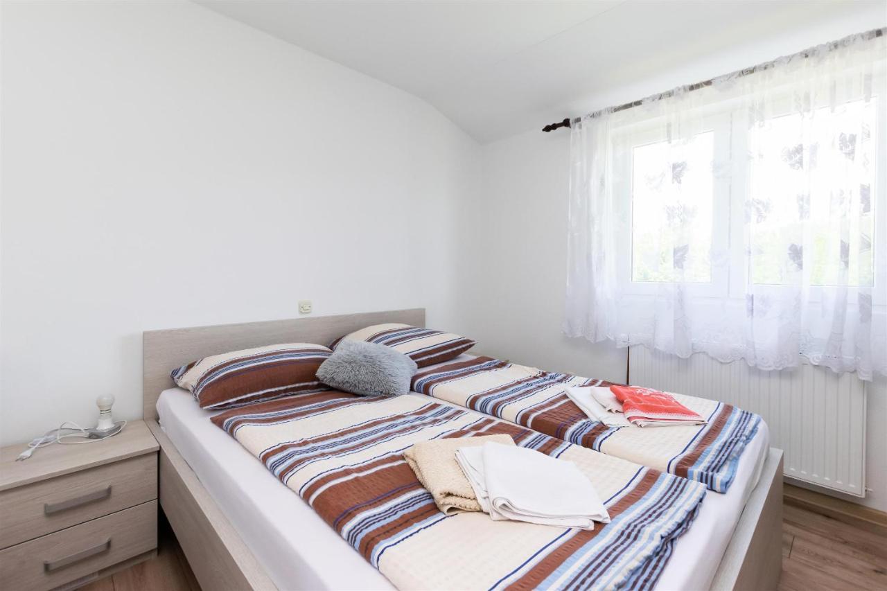 Apartments Boza Lopar Exterior foto