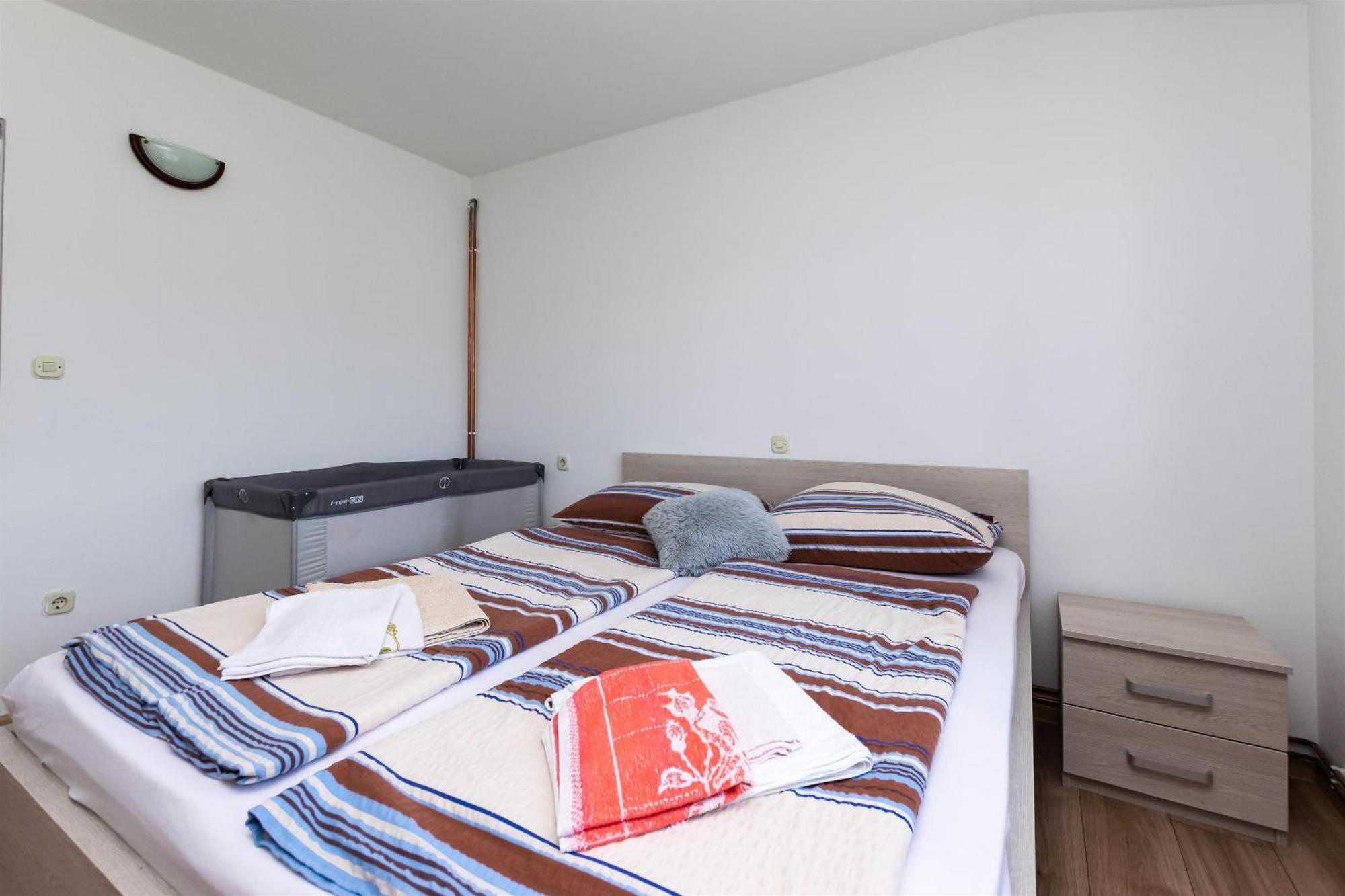 Apartments Boza Lopar Exterior foto